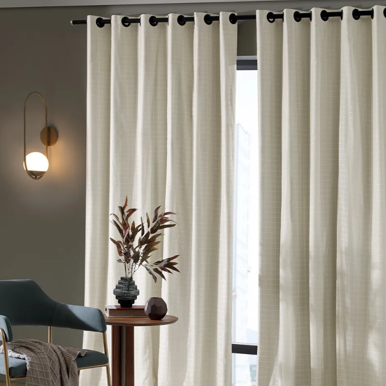 Como cortinas e tecido de parede transformam pequenos e grandes ambientes – Dicas da Bella Janela