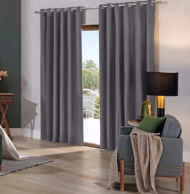 Como escolher o melhor tecido de cortina para bloquear luz e manter o conforto?