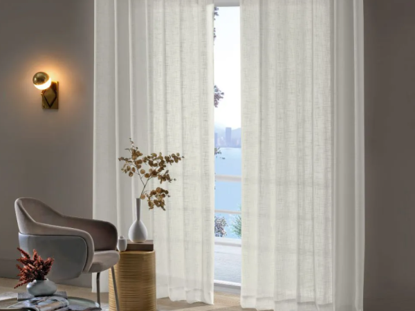 Como escolher o tamanho certo de cortina para a sala?